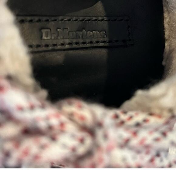 DR. MARTENS AIR WAIR Combs Wyoming Sherpa Fur Laced Womens Boots Sz 9. Great! - Picture 6 of 8